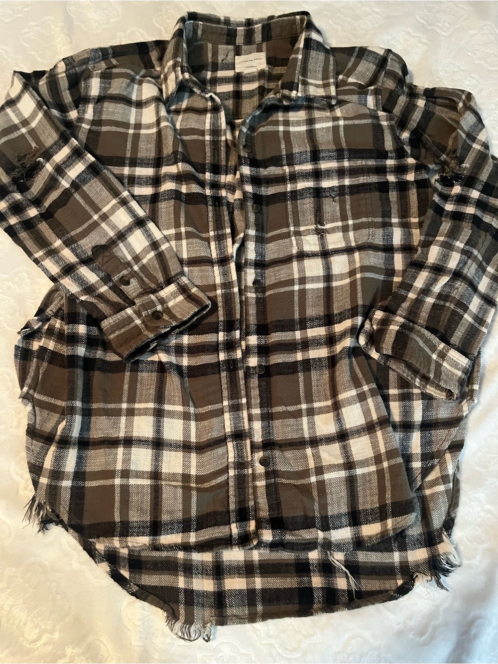 American Eagle women's olive green, White and Black Plaid Button-Down Shirt med